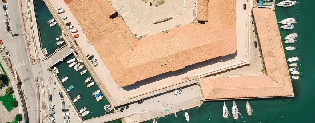 Una vista icónica de Ancona