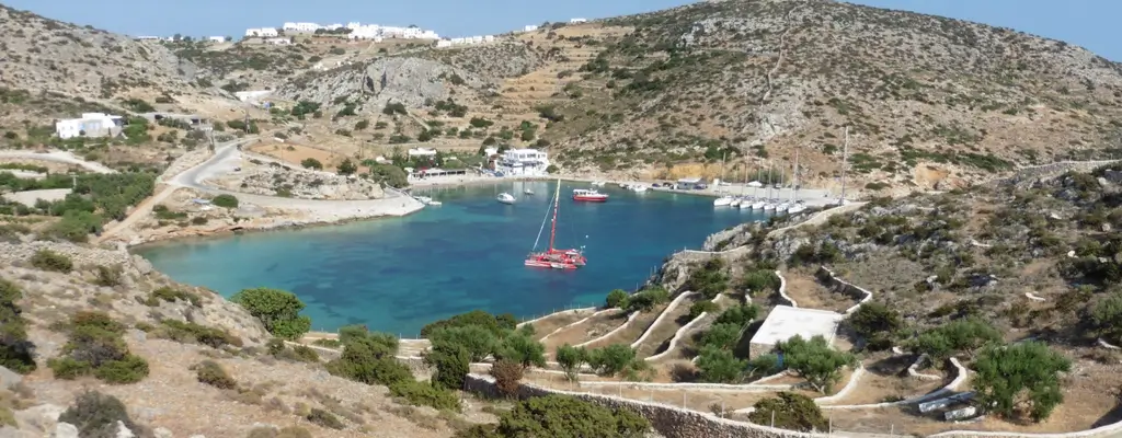 An iconic view of Schinousa